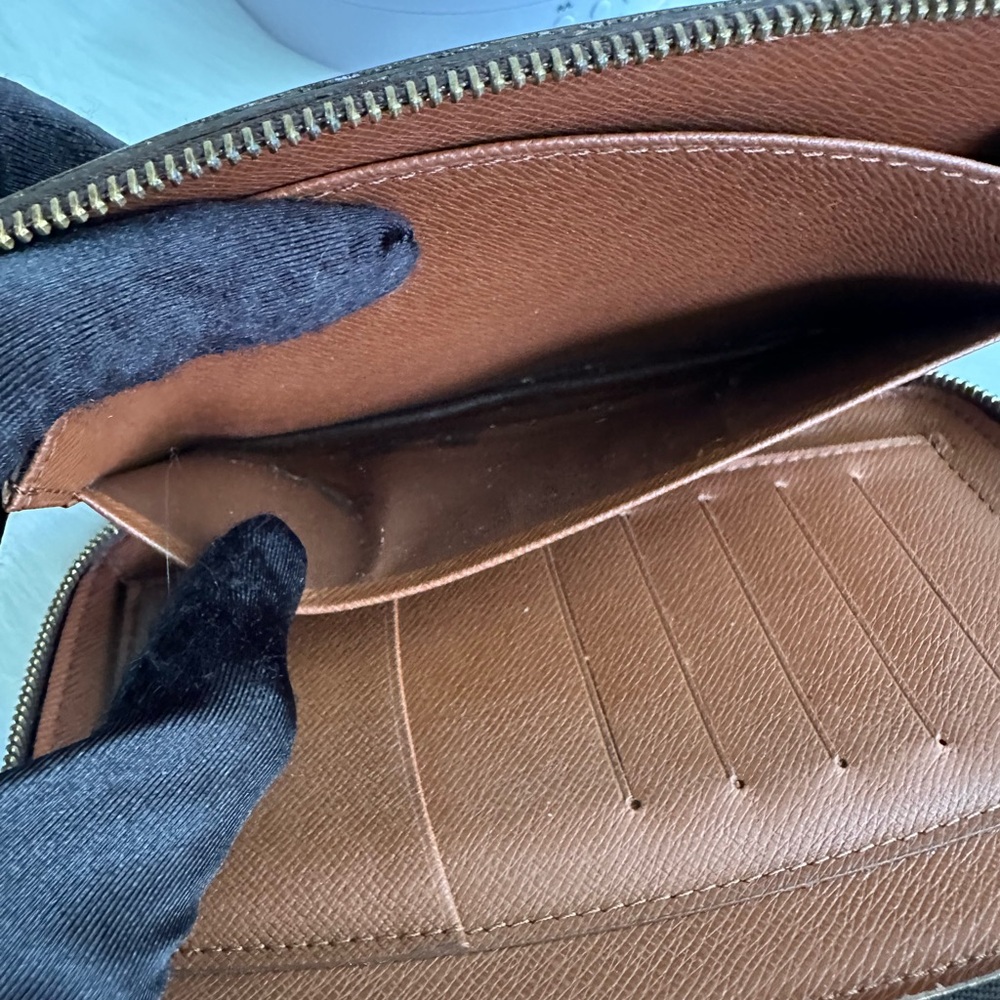 Louis Vuitton Agenda wallet - Picture 6 of 16